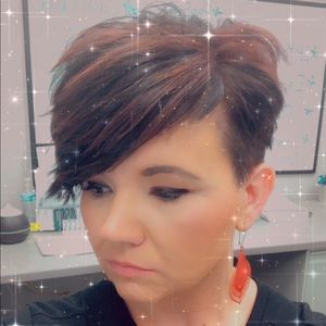 Meet your Posher, Crystal